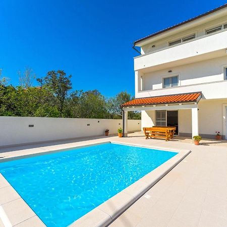 Villa Bianca - Apartment With Private Pool 普利拉卡 外观 照片