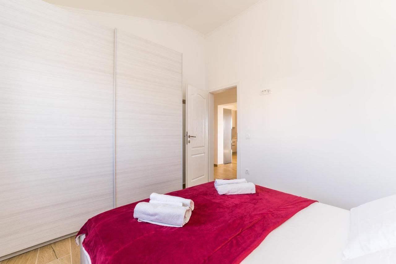 Villa Bianca - Apartment With Private Pool 普利拉卡 外观 照片
